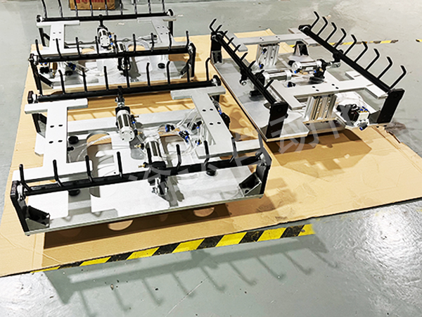 煙草機器人夾具